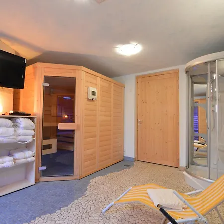 In With Sauna, Terrace, Cleaning Included Holiday home