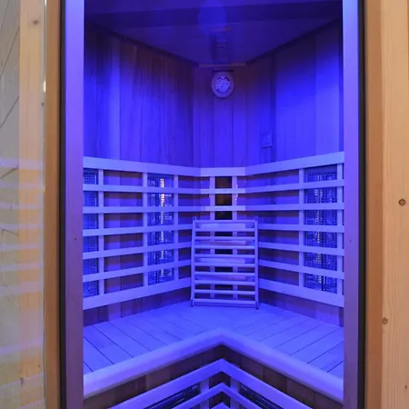 In With Sauna, Terrace, Cleaning Included *